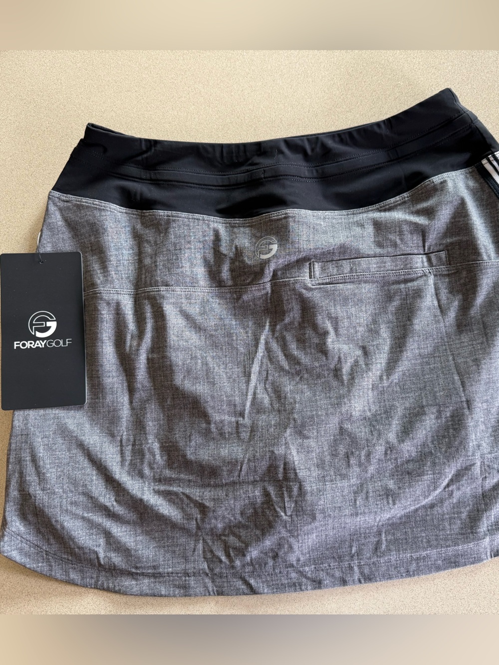 Foray Golf Women's Gray Performance Skort with Black Waistband